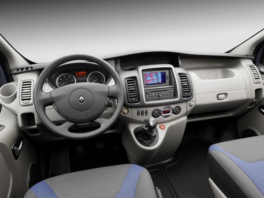  Renault Trafic LWB Van 2010 года  (фото 6 из 10)